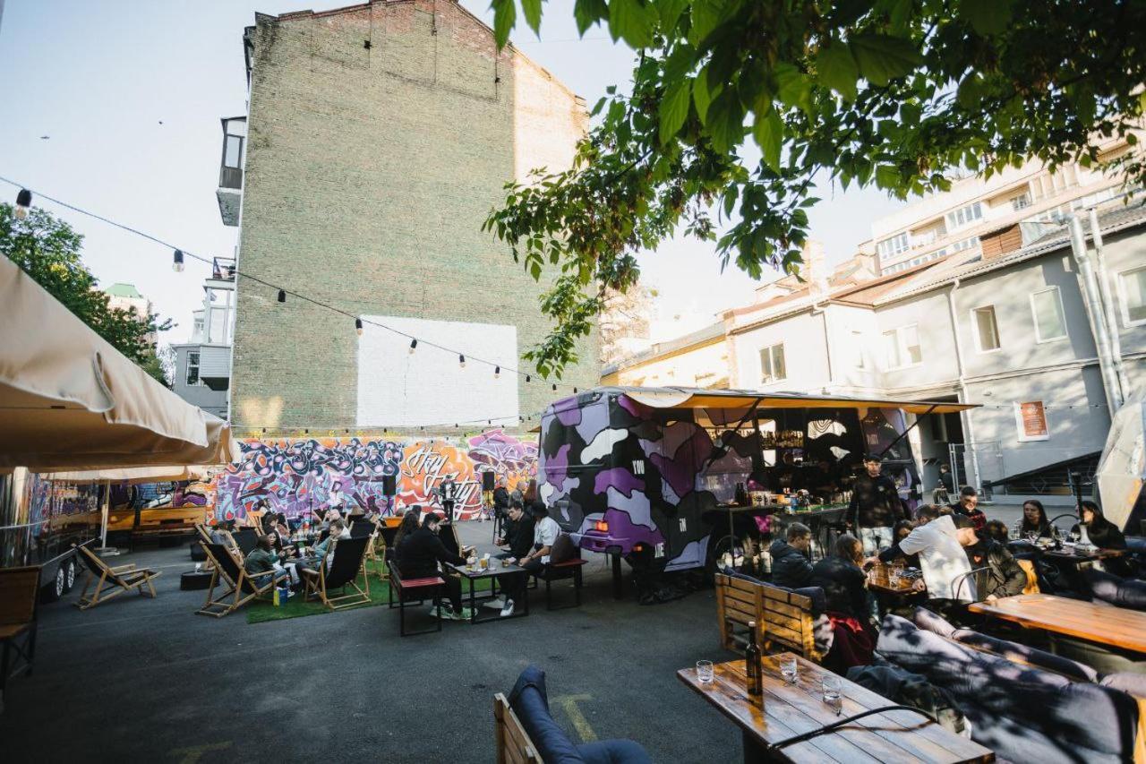 P2B Hostel & Bar Киев Экстерьер фото